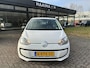 Volkswagen Up! 1.0 easy up! BlueMotion | Airconditioning | ABS | Radio/CD Mp3 | Parrot carkit | All-Season banden | VW-Dealer onderhouden |