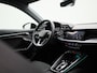 Audi A3 Sportback 45 TFSI e S edition Competition l Adaptive cruise control l Dodehoekdetectie l SONOS Premium 3D l Navigatie l Elektr. voorstoelen l Stoelverwarming l Trekhaak l Audi virtual cockpit plus l Alarm Klasse III l Optiekpakket zwart plus l