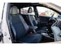 Toyota RAV4 2.5 Full Hybrid Style AWD Automaat | Dealeronderhouden | Trekhaak | 360 camera | PDC voor en achter | Schuifdak | Stoelverwarming