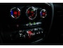 MINI Clubman Mini Cooper Pepper Panoramadak - Comfort Access - Elektrisch inklapbare buitenspiegels - PDC Voor/Achter - MINI navigatiesysteem - Middenarmsteun voor - Binnenlichtpakket -