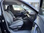Peugeot 2008 1.2 PureTech Allure Pack | Clima/Cruise/Apple CarPlay-Android Auto/17"/Bluetooth/PDC Achter/Privacy-Glass