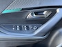Peugeot 2008 1.2 PureTech Allure Pack | Clima/Cruise/Apple CarPlay-Android Auto/17"/Bluetooth/PDC Achter/Privacy-Glass