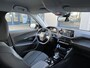 Peugeot 2008 1.2 PureTech Allure Pack | Clima/Cruise/Apple CarPlay-Android Auto/17"/Bluetooth/PDC Achter/Privacy-Glass