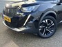Peugeot 2008 1.2 PureTech Allure Pack | Clima/Cruise/Apple CarPlay-Android Auto/17"/Bluetooth/PDC Achter/Privacy-Glass