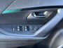 Peugeot 2008 1.2 PureTech Allure Pack | Clima/Cruise/Apple CarPlay-Android Auto/17"/Bluetooth/PDC Achter/Privacy-Glass