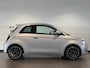 Fiat 500e La Prima 42 kWh | 8 JAAR GARANTIE! | LEDER | APPLE CARPLAY / ANDROID AUTO | CAMERA | NAVI | DODEHOEK BEWAKING |