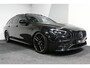 Mercedes-Benz E-klasse 300 e AMG Line / E63 AMG Diffuser / Panamericana Grill / Panoramadak / Burmester Surround Sound / Rondomzichtcamera / Deels elektr. verstelbare voorstoelen / Ambienteverlichting / Stoelverwarming / Apple Carplay - Android Auto / 20'' LMV / Trekhaak (zwenkbaar) / LED High Performance / Widescreen