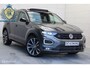 Volkswagen T-Roc 1.5 TSI R-Line PANO MATRIX DODE HOEK