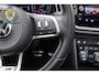 Volkswagen T-Roc 1.5 TSI R-Line PANO MATRIX DODE HOEK
