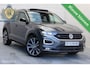 Volkswagen T-Roc 1.5 TSI R-Line PANO MATRIX DODE HOEK