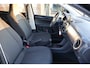 Volkswagen Up! 1.0 65PK | Airco | Elektrische ramen voor | Rijstrooksensor
