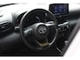 Toyota Yaris Cross 1.5 Hybrid Explore Stoelverwarming, Cruise Control Adaptief, Keyless Entry/Start, Achteruitrijcamera, Parkeersensoren Voor en Achter