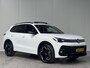 Volkswagen Tiguan 1.5 eHybrid R-Line l HUD l H/K l PANO l 360 l 1e EIG l KEYLESS l TREKHAAK l MATRIX l ORG.NL l BTW l DEALER OH