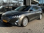 Ford Focus Wagon 1.0 125PK Titanium X | B&O SOUND| STUUR, STOEL EN VOORRUITVERWARMING| CAMERA| LED KOPLAMPEN| KEYLESS ENTRY/START| NAVIGATIE + APPLE CARPLAY/ANDROID AUTO|