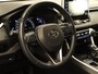 Toyota RAV4 2.5 Hybrid Active Plus - TREKHAAK 800KG GEREMD TREKGEWICHT - ELEKTRISCHE ACHTERKLEP - PARKEERSENSOREN VOOR EN ACHTER - KEYLESS ENRTY & START - STOELVERWARMING - NAVIGATIE - APPLE CARPLAY/ANDROID AUTO