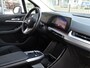 BMW 2-Serie Active Tourer 225e xDrive Luxury-Line Widescreen Display DAB-tuner Verduisterde ruiten PDC Achteruitrijcamera 17''LM Velgen