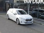 BMW 2-Serie Active Tourer 225e xDrive Luxury-Line Widescreen Display DAB-tuner Verduisterde ruiten PDC Achteruitrijcamera 17''LM Velgen