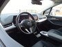 BMW 2-Serie Active Tourer 225e xDrive Luxury-Line Widescreen Display DAB-tuner Verduisterde ruiten PDC Achteruitrijcamera 17''LM Velgen