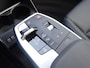 BMW 2-Serie Active Tourer 225e xDrive Luxury-Line Widescreen Display DAB-tuner Verduisterde ruiten PDC Achteruitrijcamera 17''LM Velgen