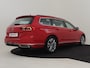 Volkswagen Passat GTE Business | Panorama dak | Trekhaak | Park assist | Dodehoekdetectie | Navigatie | Adaptief cruise control | 17"LMV