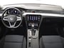 Volkswagen Passat GTE Business | Panorama dak | Trekhaak | Park assist | Dodehoekdetectie | Navigatie | Adaptief cruise control | 17"LMV