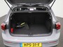 Volkswagen Golf 1.5 eHybrid 50 Edition Navigatie | Camera | Parkeersensoren | Cruise control | 18 Inch Velgen | Airco |