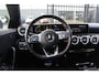 Mercedes-Benz CLA 180 Automaat AMG/Sfeerverlichting/Navigatie/Cruise control/Parkeersensoren rondom/Inklapbare spiegels/Led koplampen/Bluetooth/Lane assist