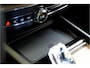 Volvo XC60 2.0 T8 AWD Recharge 335kW/456pk Aut8 Ultra Dark Facelift! LUCHTVERING + BOWERS&WILKINS + PANORAMADAK + PILOT ASSIST + ADAPT.CRUISE + LANE ASSIST + STOELMASSAGE + STOELVERWARMING&-VENTILATIE + 360 CAMERA + KEYLESS + PARKSENSOREN + 21" LM-VELGEN!!