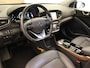 Hyundai Ioniq Premium EV SOH 89,5 % !!!- ORIGINEEL NEDERLANDSE AUTO - SCHUIF/KANTELDAK - PARKEERSENSOREN VOOR EN ACHTER - DODEHOEK DETECTIE - KEYLESS ENTRY & START - NAVIGATIE  - STUUR EN STOEL VERWARMING