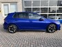 Volkswagen Golf 1.5 eTSI R-Line Edition / AUTOMAAT/ GARANTIE 03-2030/ PANO/ HARMAN KARDON/ PARK.SENSOR.V+A/ 360 CAMERA/ STUUR+STOEL VERWARM./ APP-CONNECT/ ACC/ DAB/ DIGITAL DASH/ RIJ-MODI/ ISOFIX/ 17'' LMV