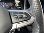 Volkswagen Golf 1.5 eTSI R-Line Edition / AUTOMAAT/ GARANTIE 03-2030/ PANO/ HARMAN KARDON/ PARK.SENSOR.V+A/ 360 CAMERA/ STUUR+STOEL VERWARM./ APP-CONNECT/ ACC/ DAB/ DIGITAL DASH/ RIJ-MODI/ ISOFIX/ 17'' LMV