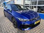 Volkswagen Golf 1.5 eTSI R-Line Edition / AUTOMAAT/ GARANTIE 03-2030/ PANO/ HARMAN KARDON/ PARK.SENSOR.V+A/ 360 CAMERA/ STUUR+STOEL VERWARM./ APP-CONNECT/ ACC/ DAB/ DIGITAL DASH/ RIJ-MODI/ ISOFIX/ 17'' LMV