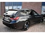BMW 3-Serie Touring 330e M-Sport Pro Pano M-zetels ACC HUD HiFi 19inch