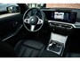 BMW 3-Serie Touring 330e M-Sport Pro Pano M-zetels ACC HUD HiFi 19inch