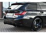 BMW 3-Serie Touring 330e M-Sport Pro Pano M-zetels ACC HUD HiFi 19inch