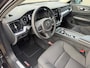 Volvo V60 2.0 B3 MILD-HYBRIDE / MOMENTUM BUSINESS / Automaat / Apple CarPlay &amp; smartphone-integratie.