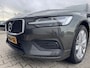 Volvo V60 2.0 B3 MILD-HYBRIDE / MOMENTUM BUSINESS / Automaat / Apple CarPlay &amp; smartphone-integratie.