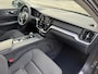 Volvo V60 2.0 B3 MILD-HYBRIDE / MOMENTUM BUSINESS / Automaat / Apple CarPlay &amp; smartphone-integratie.