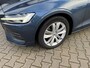 Volvo V60 2.0 B3 MILD-HYBRIDE / MOMENTUM BUSINESS / Apple carplay / Adaptieve Cruise controle / NAP / Nieuw APK &amp; onderhoudsbeurt.