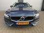 Volvo V60 2.0 B3 MILD-HYBRIDE / MOMENTUM BUSINESS / Apple carplay / Adaptieve Cruise controle / NAP / Nieuw APK &amp; onderhoudsbeurt.
