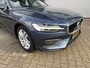 Volvo V60 2.0 B3 MILD-HYBRIDE / MOMENTUM BUSINESS / Apple carplay / Adaptieve Cruise controle / NAP / Nieuw APK &amp; onderhoudsbeurt.