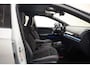 Volkswagen ID.4 82 kWh 150Kw First Pro 3-fasen [ Pano Warmtepomp LED-navigatie Apple/Android Stoelverwarming ]