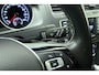 Volkswagen Golf Variant 1.2 TSI Connected Series Automaat | Navigatie | Trekhaak | Camera | Extra getint glas | Stoelverwarming | Lichtmetalen velgen | Dakrails