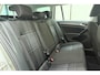 Volkswagen Golf Variant 1.2 TSI Connected Series Automaat | Navigatie | Trekhaak | Camera | Extra getint glas | Stoelverwarming | Lichtmetalen velgen | Dakrails