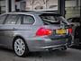 BMW 3-Serie Touring 325i High Executive | PANO | TREKHAAK | LEDER | STOELVERWARMING | KEYLESS
