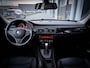 BMW 3-Serie Touring 325i High Executive | PANO | TREKHAAK | LEDER | STOELVERWARMING | KEYLESS