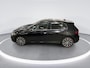 Volkswagen Golf 1.5 TSI 130pk Life · Apple/Android Car Play · ACC · Stuur- & Stoelverwarming · Trekhaak · Navigatie · Sfeerverlichting · 17"Velgen ·