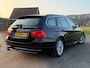 BMW 3-Serie Touring 325i Business Line / Automaat / NL Auto / Panorama dak / Climate Control / Lederen bekleding / Navigatie /