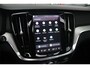 Volvo V60 T6 Plug-in hybrid AWD Ultra Bright | Panoramadak | Head-up display | Bowers & Wilkins audiosysteem | Verwarmbare voorstoelen, achterbank en stuurwiel | 360 graden camera | Extra getint glas | 19 inch lichtmetalen velgen