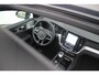 Volvo V60 T6 Plug-in hybrid AWD Ultra Bright | Panoramadak | Head-up display | Bowers & Wilkins audiosysteem | Verwarmbare voorstoelen, achterbank en stuurwiel | 360 graden camera | Extra getint glas | 19 inch lichtmetalen velgen